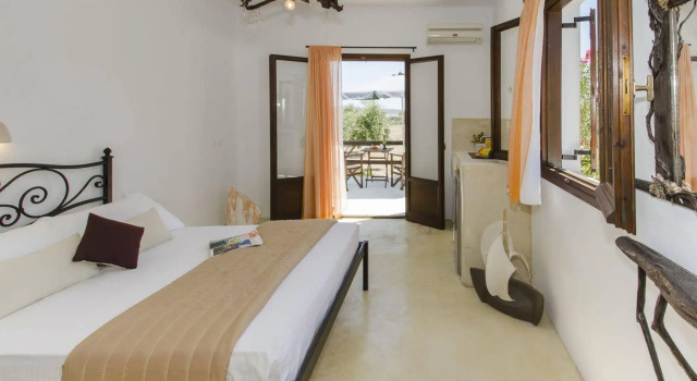 BLU Rooms, Prenota Hotel Adamas Milo