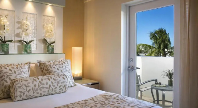 Run of House Santa Maria Suites Resort