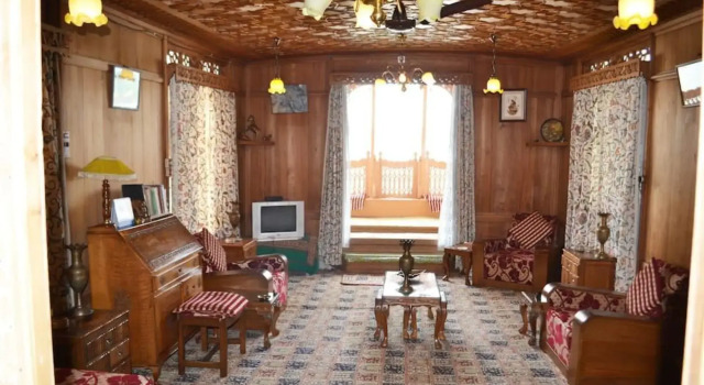 New Peony Houseboat, Забронировать Отель Сринагар Jammu & Kashmir Ski