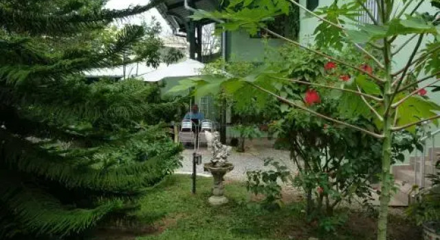 Lodge Takini 4, Забронировать Отель Куру Кайенна
