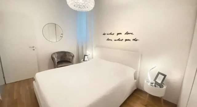 Апартаменты Chic In The City