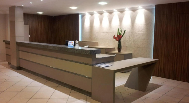 Kaakupe Praia Hotel, Забронировать Отель Отели Параны с бассейном, Бассейн