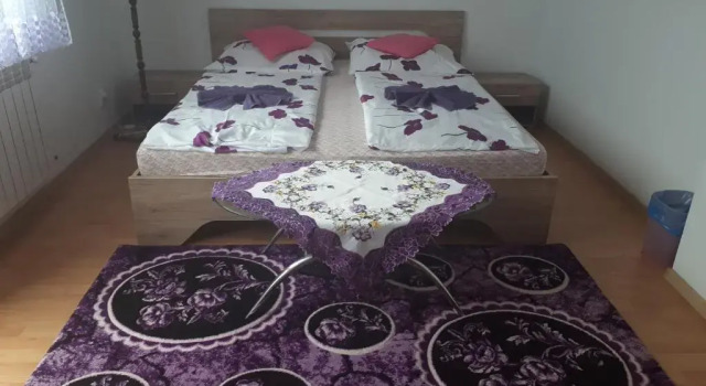 Homestay Renata, Rezervovat Hotel Hotely v Prešovský kraj s parkováním, Parkování