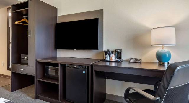 Sleep Inn & Suites Crosby, Varaa Hotelli Crosby Houston