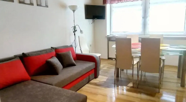 Коттедж с 2 комнатами Four Season Apartment Irene