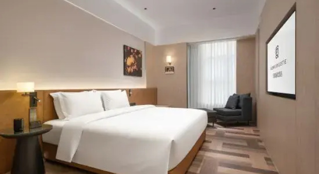 Люкс Executive Mehood Lestie Hotel (Zhanjiang Huaduhui Branch)