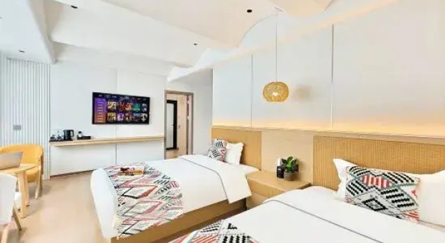 Люкс Mosuo Yaju Homestay
