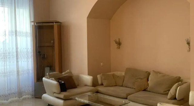Апартаменты House