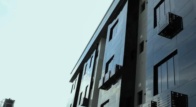 Grand Fweechvilla Hotel and Suites, Prenota Hotel Hotel a Bwari con parcheggio, Parcheggio