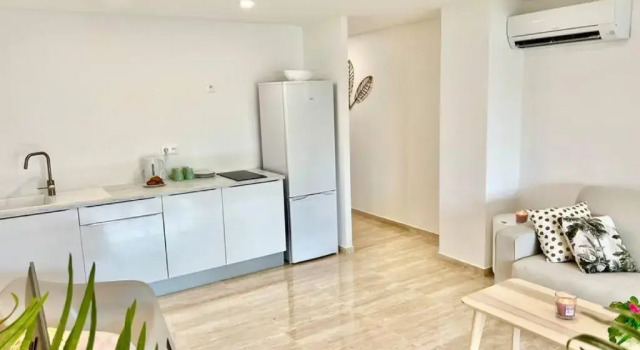Maracuja 8, Orient Bay village, walkable beach at 100m