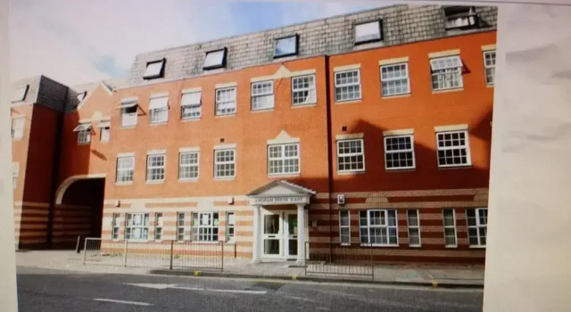 1 Bed Flat - Sleeps 4 - Parking - Wifi, Varaa Huoneisto Asunnot kohteessa Merseyside, Huoneisto