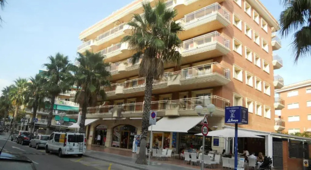 Апартаменты с 3 комнатами Apartamentos Palas Salou