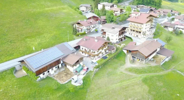 Апартаменты с 4 комнатами Zellerhof