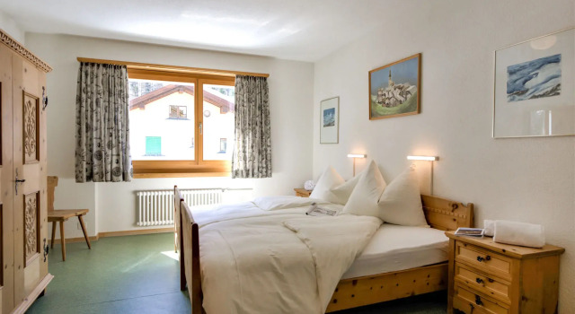 Apartment Chesa Islas by Interhome, Book Apartment Pontresina 