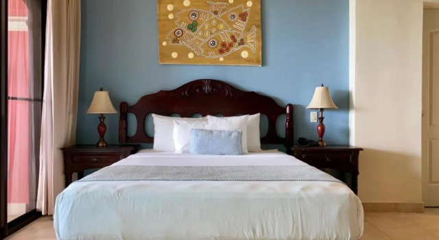 Студия Los Altos Apartments & Studios