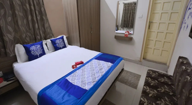 OYO 3996 HKJ Residency