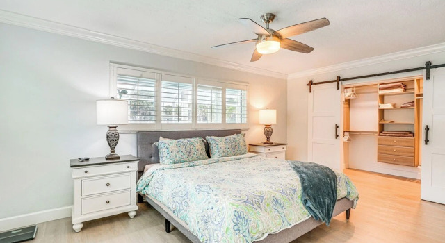 Коттедж 2 Mi to Beach: Canalfront Home in Cape Coral