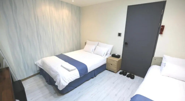 Трёхместный номер Standard Must Stay Hotel Myeongdong