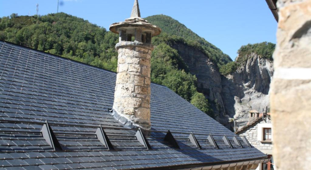 Двухместный номер Standard с видом на горы Albergue Casa De Broto