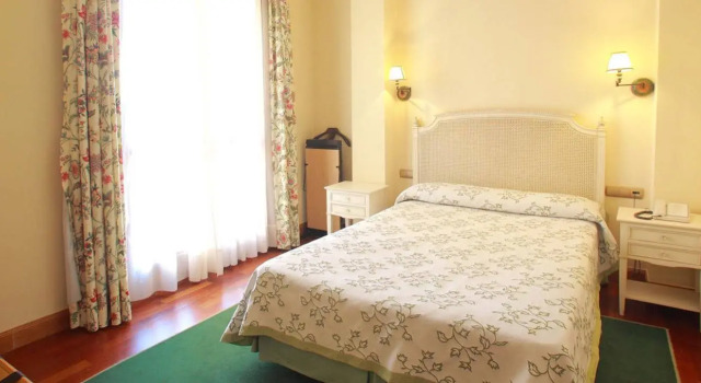Hotel Modus Vivendi, Rezerwuj Hotel Hotele w Baskonia z parkingiem, Parking