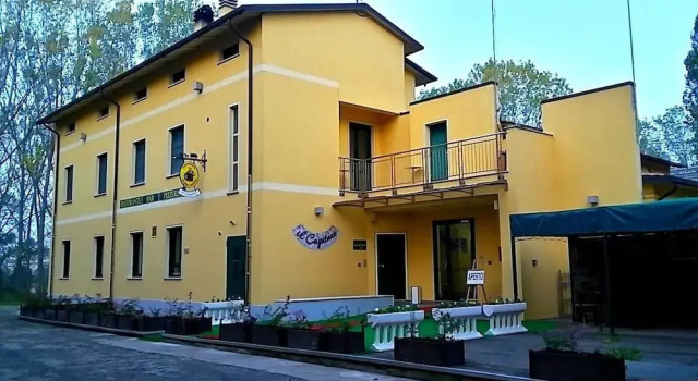 Residenza Il Capitano, Забронировать Отель Сан-Бенедетто-По Ломбардия