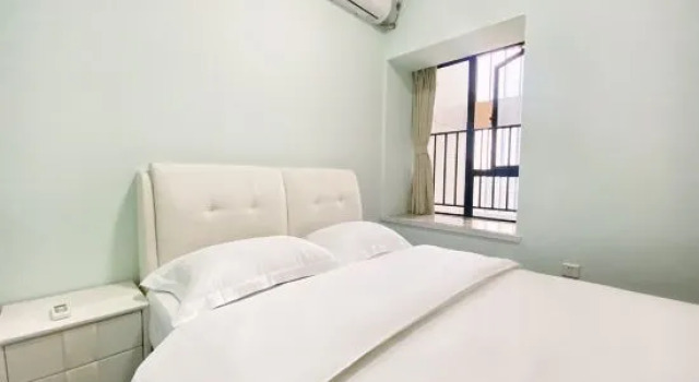 Люкс с 3 комнатами с видом на реку HaiYiZhenPin Apartment