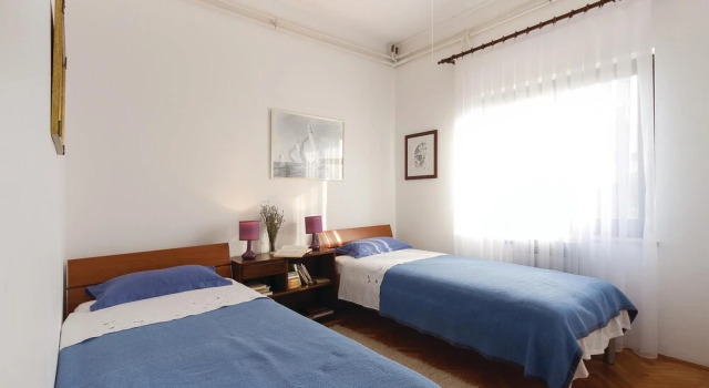 Awesome Home in Rovinj With Wifi and 2 Bedrooms, Забронировать Отель Ровинь Rovinj Riviera, рядом с Пристань для яхт Ровиня