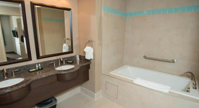 Полулюкс Win-River Resort and Casino