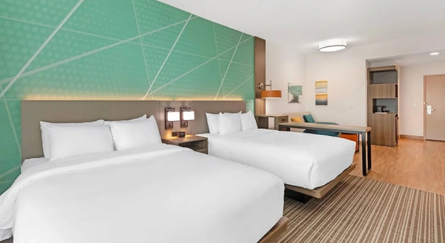 Четырёхместный номер Standard Comfort Suites Titusville near Kennedy Space Center