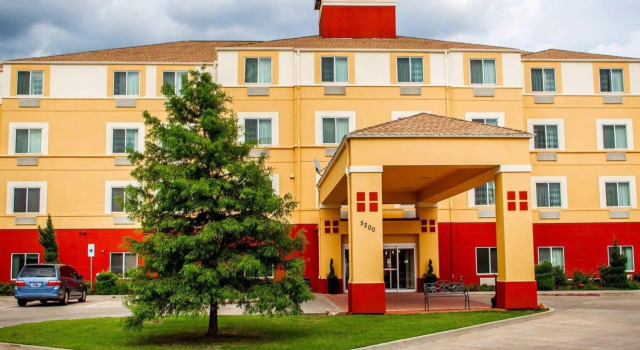 Четырёхместный номер Standard Sleep Inn & Suites Oklahoma City North