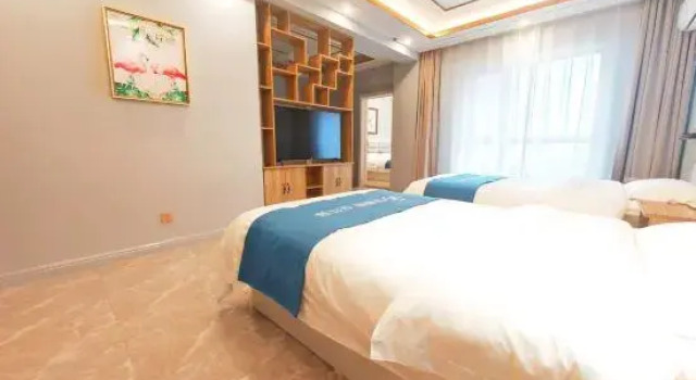 Люкс Home Inn Huayi Select Hotel (Baicheng Pearl Garden)