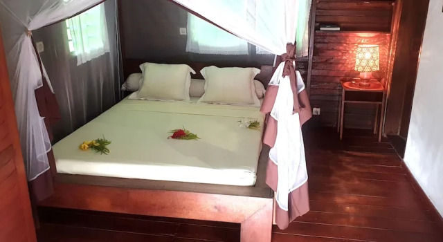 Studettes à Nosy Be, Varaa Hotelli Ambondrona 