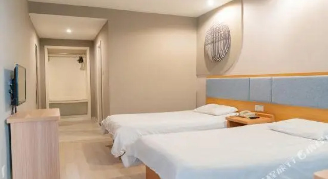 Home Inn (Wuhan Wuluo Road Fujiapo Long-distance Passenger Transport Center)