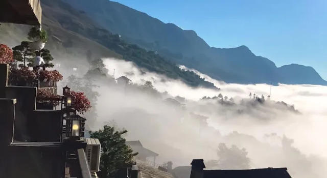 Трёхместный номер Deluxe с балконом и с красивым видом из окна The Mong Village Resort & Spa