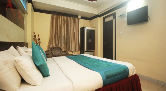 OYO 9545 Hotel Heritage, Prenota Hotel Siliguri West Bengal