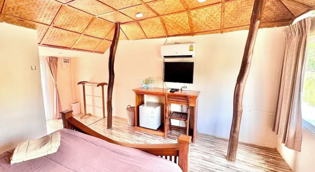 Бунгало с видом на реку Fahluang Resort