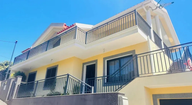 Panoramic sea and Mountain View 2 Bedroom House, Boek Vakantiehuis Campanário Madeira