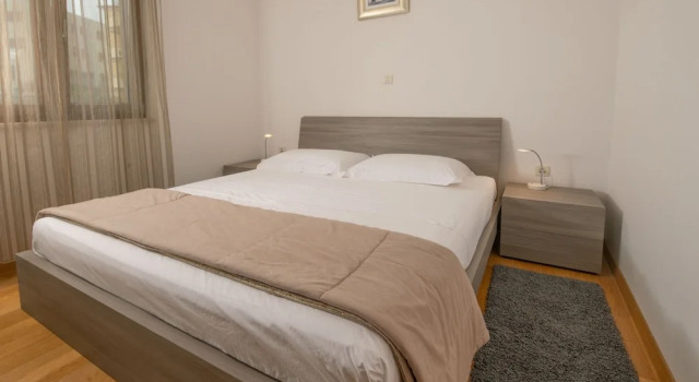 Апартаменты Comfort с 2 комнатами с балконом и с частичным видом на море Apartments Oliva