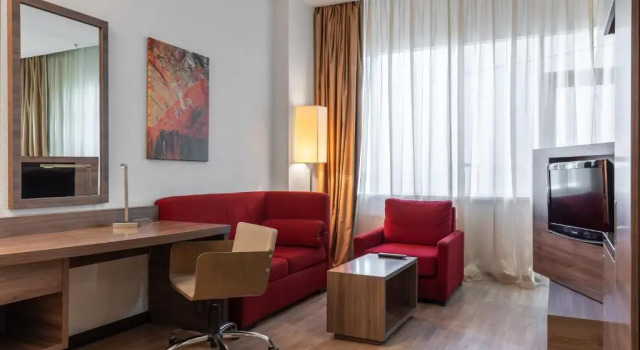 Двухместный номер Superior Отель Ramada Encore by Wyndham Киев