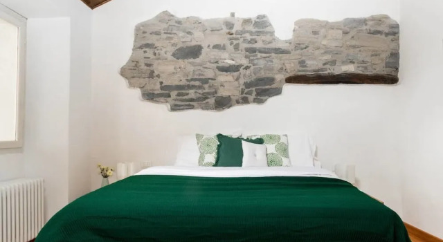 JOIVY Giuliana Home, Prenota Casa vacanze Hotel a Como con parcheggio, Parcheggio