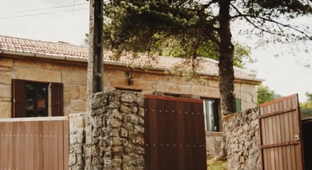House With 2 Bedrooms in Sistelo, With Wonderful Mountain View and Fur, Book Hotel Hoteller i Sistelo med parkering, Parkering