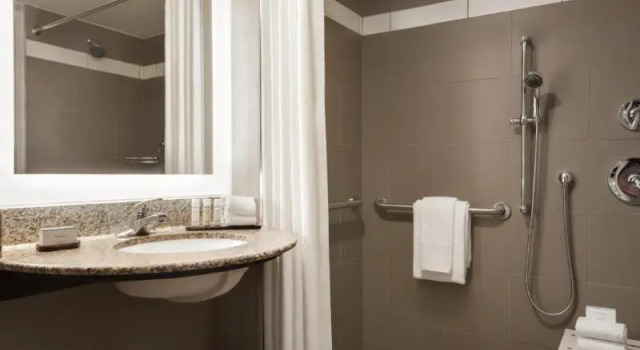 Студия Embassy Suites By Hilton Alpharetta Halcyon