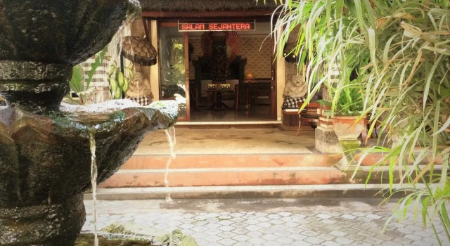 Cempaka Lovina Hotel, Book Hotel Hotels in Buleleng with a Pool, Swimming Pool