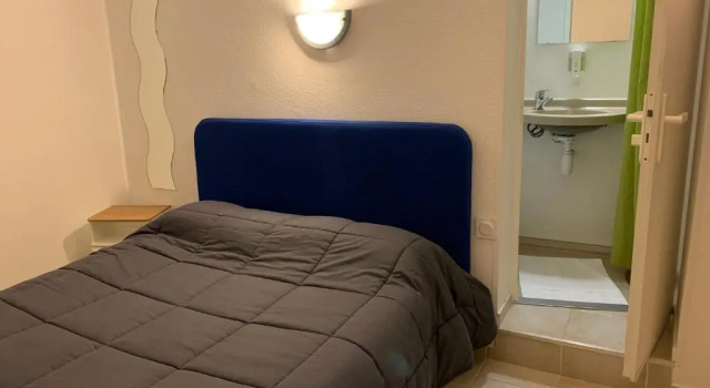 Двухместный номер Standard Hotel Macon la Salle