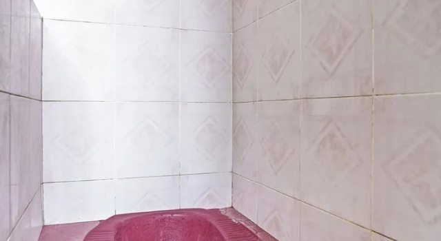 Номер Standard Wisma Trubus Syariah RedPartner Near RSUD Koesma Tuban
