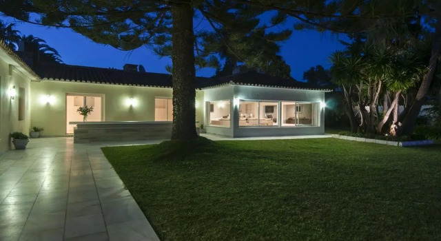 Exclusive 5star sea view villa Elviria