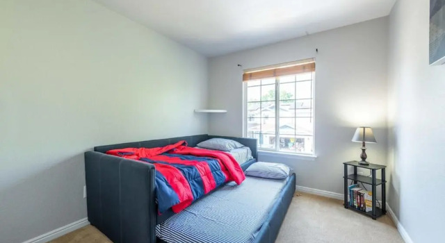 Номер Standard Spacious 4 bedroom 3.5 bathroom residential property