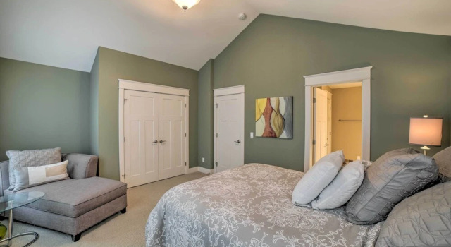 Benton Harbor Townhome w/ Golf Course View!, Rezerwuj Apartament Benton Harbor Michigan