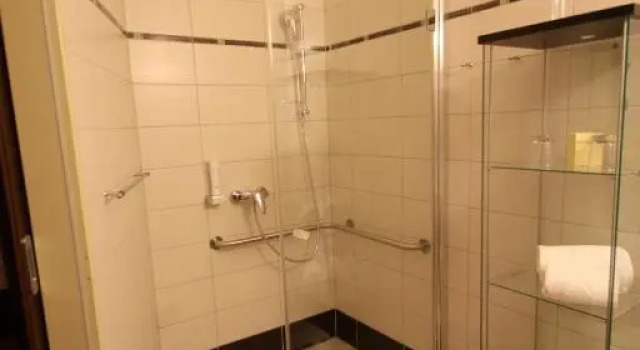 Люкс eduCARE Hotel