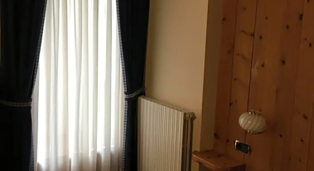 Deluxe Einzel Zimmer mit Balkon Meublè Garnì Della Contea